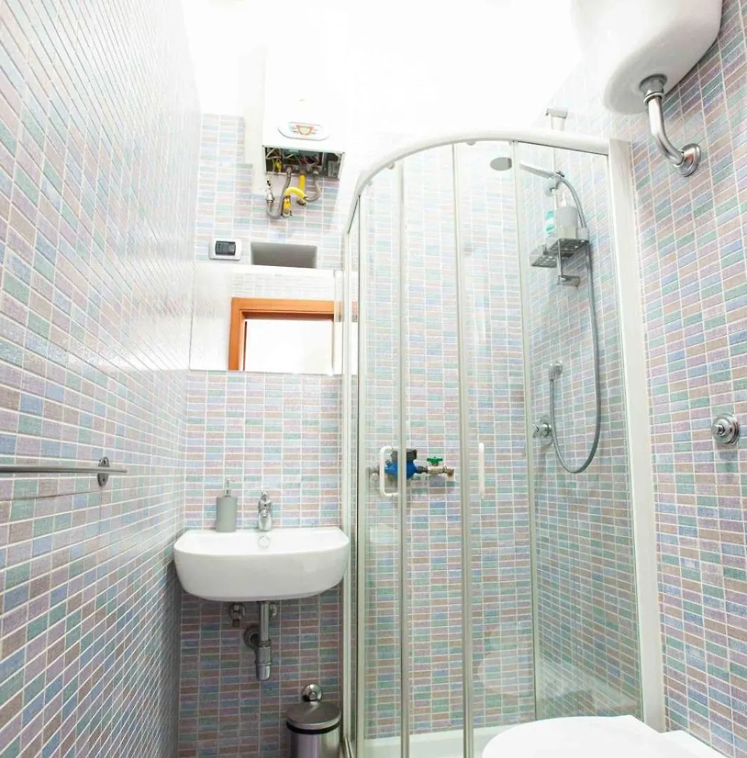 Casa Pisto In Dante Square Appartement Napels